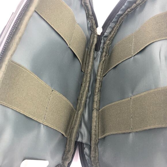 DUCHAMP Men's Tech Friendly Travel Kit Bag Olive Camouflage Waterproof NWOT - Picture 7 of 7